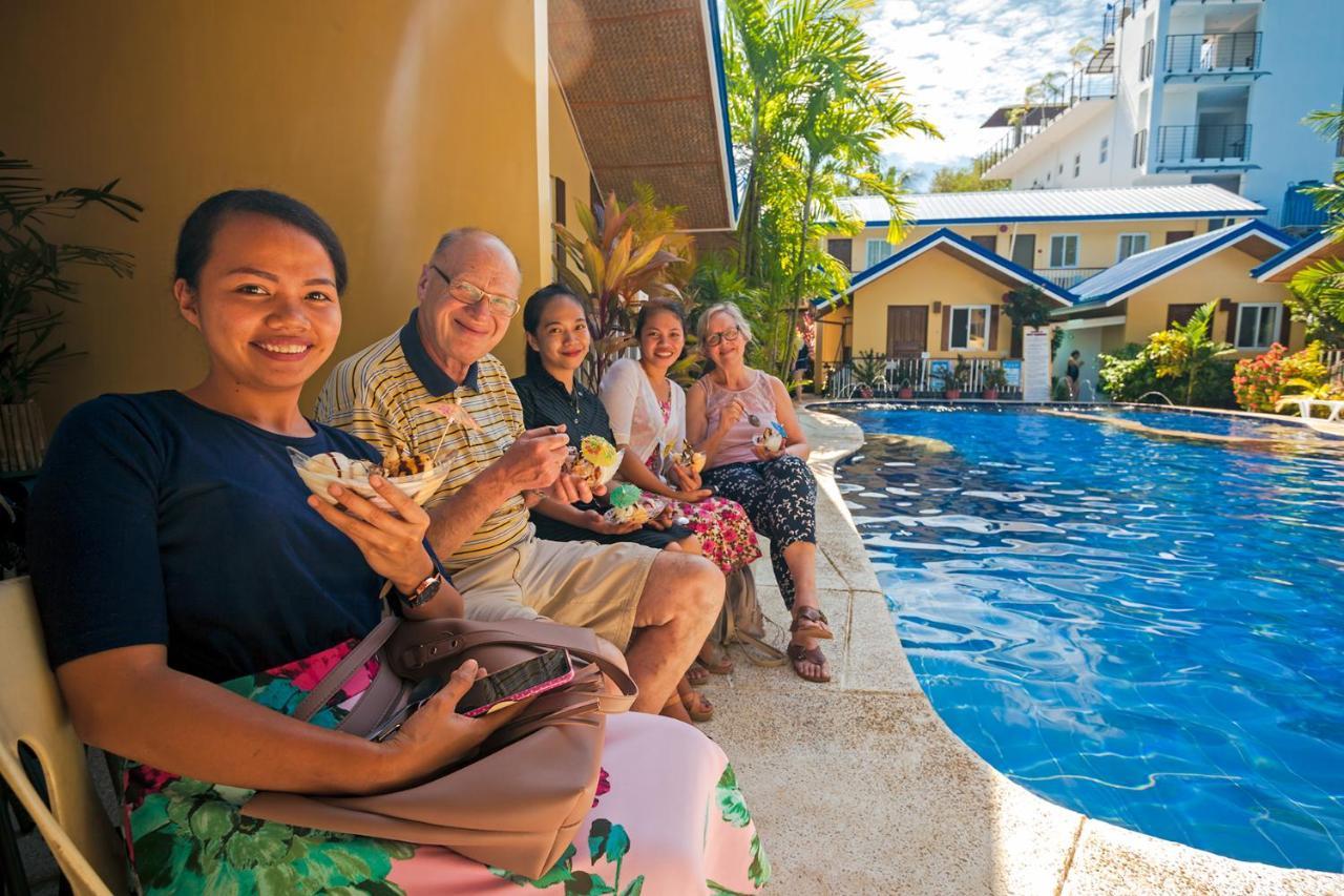 บลู ลากูน อินน์ แอนด์ สวีท Puerto Princesa ภายนอก รูปภาพ
